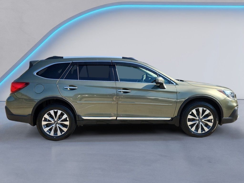 Used 2018 Subaru Outback 2.5i Touring with Starlink Sport Utility