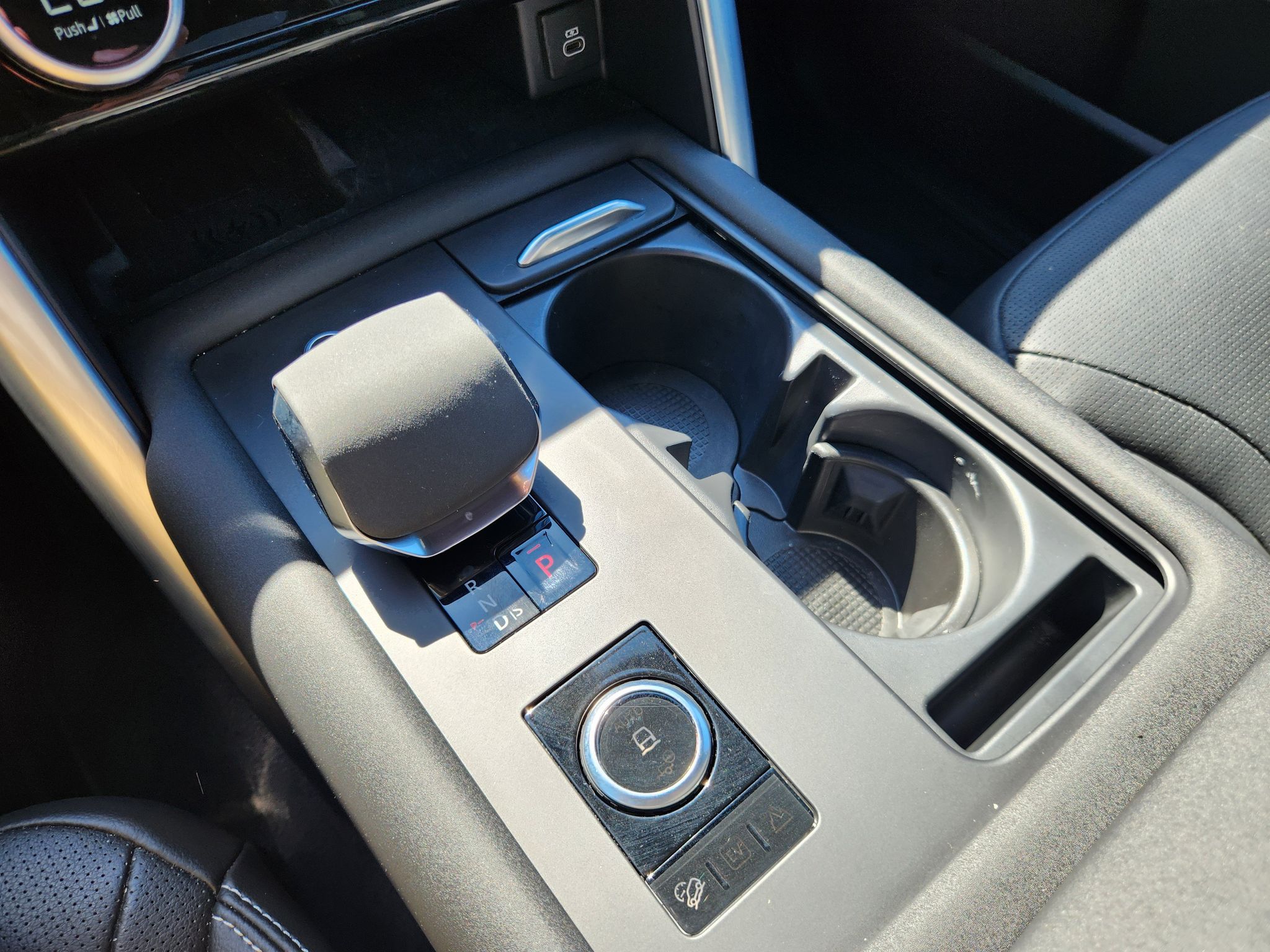 2024 Land Rover Discovery Dynamic SE - Photo 31