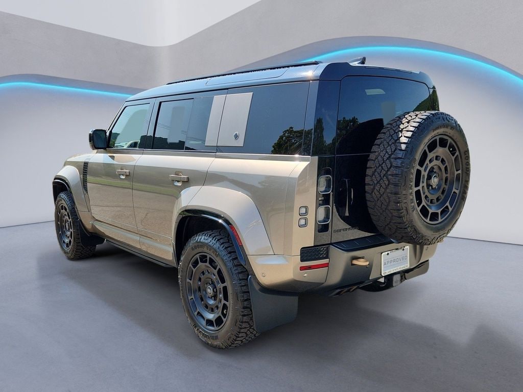 Used 2025 Land Rover Defender 110 OCTA Edition One SUV