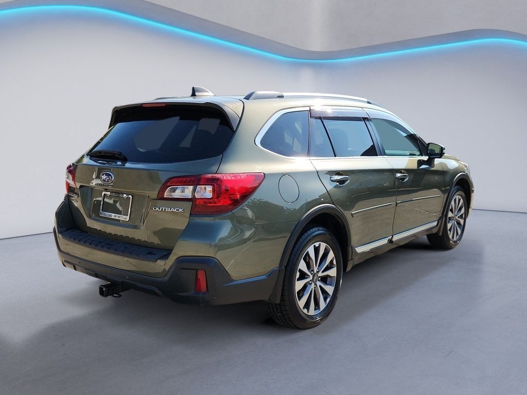 Used 2018 Subaru Outback 2.5i Touring with Starlink Sport Utility