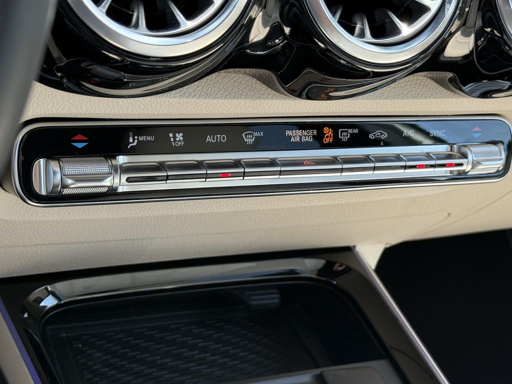 2025 Mercedes-Benz GLB Base - Photo 30