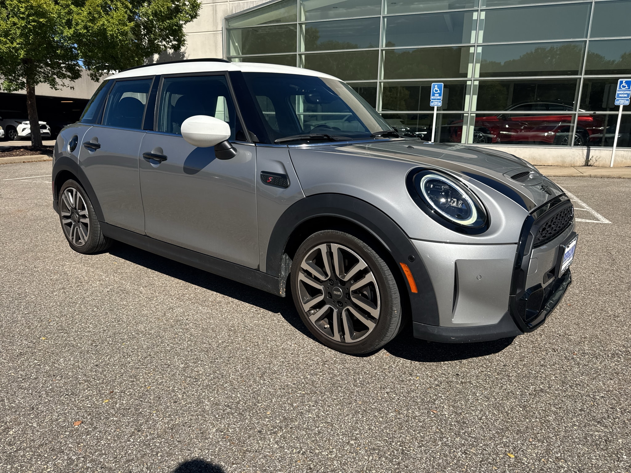 2024 MINI Hardtop 4 Door