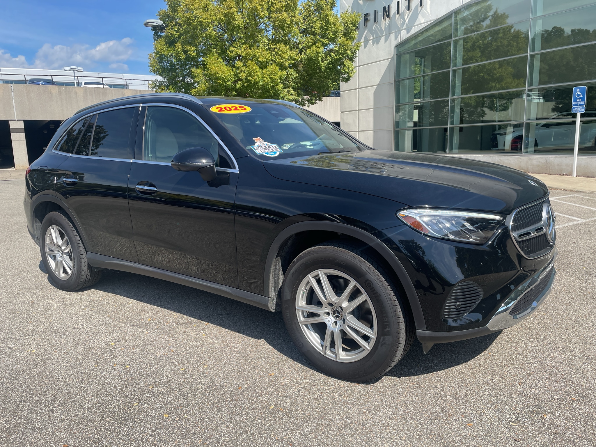 2025 Mercedes-Benz GLC