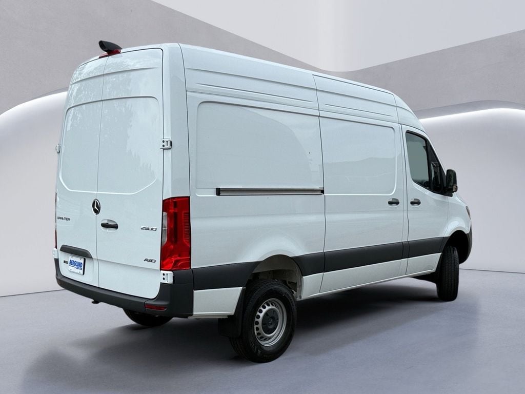 New 2025 Mercedes-Benz Sprinter 2500 Standard Roof 4-Cyl Diesel HO Cargo Van