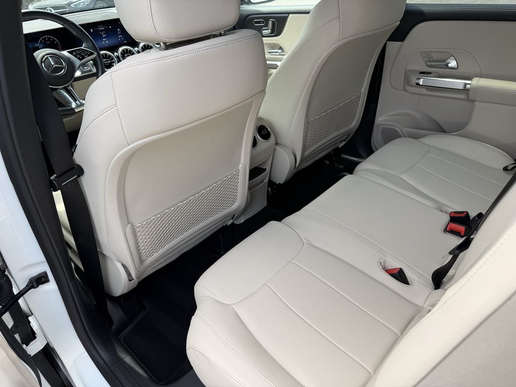2025 Mercedes-Benz GLB Base - Photo 11