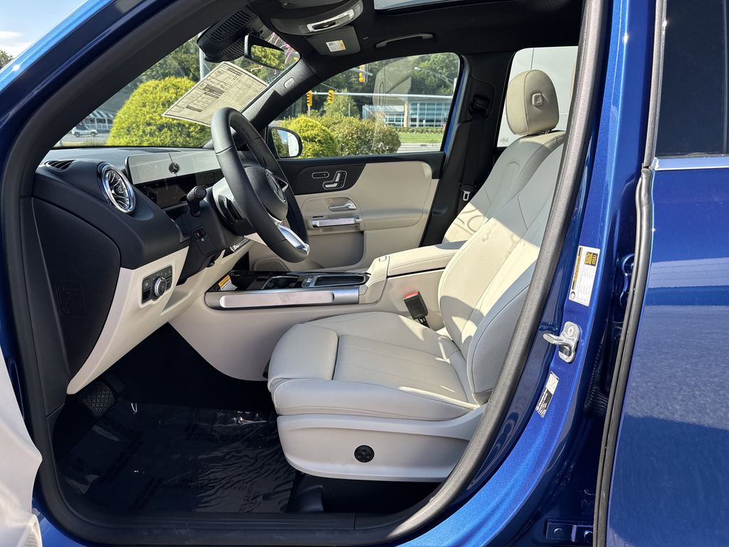 2026 Mercedes-Benz GLB GLB 250 - Photo 9