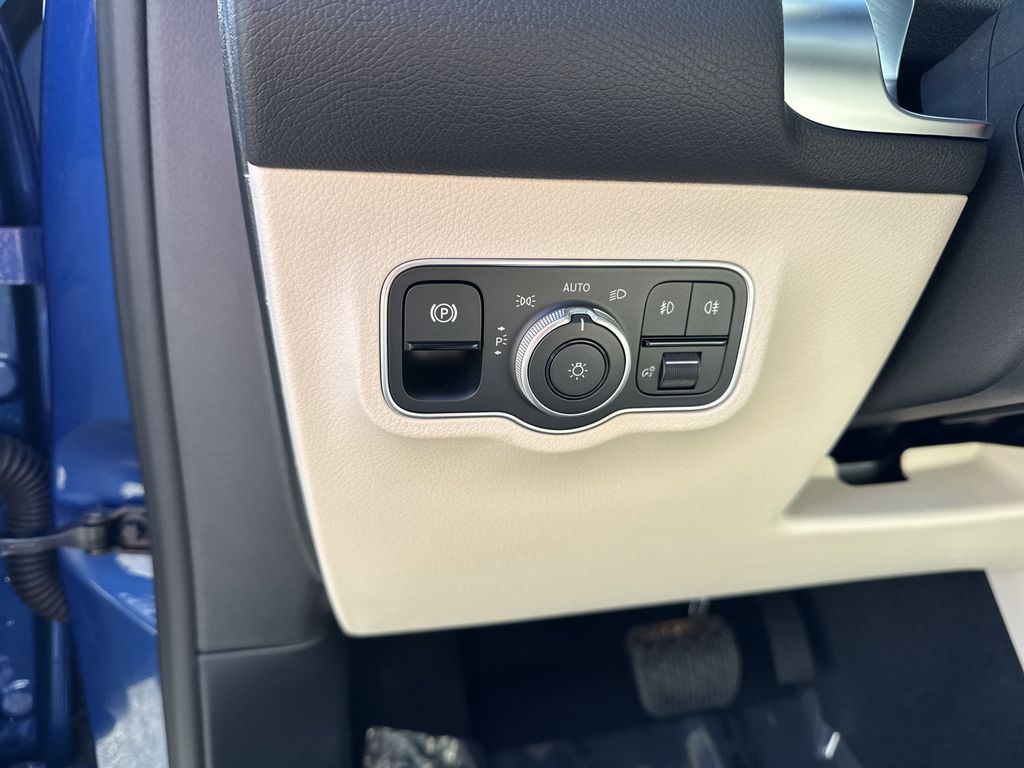 2026 Mercedes-Benz GLB GLB 250 - Photo 19