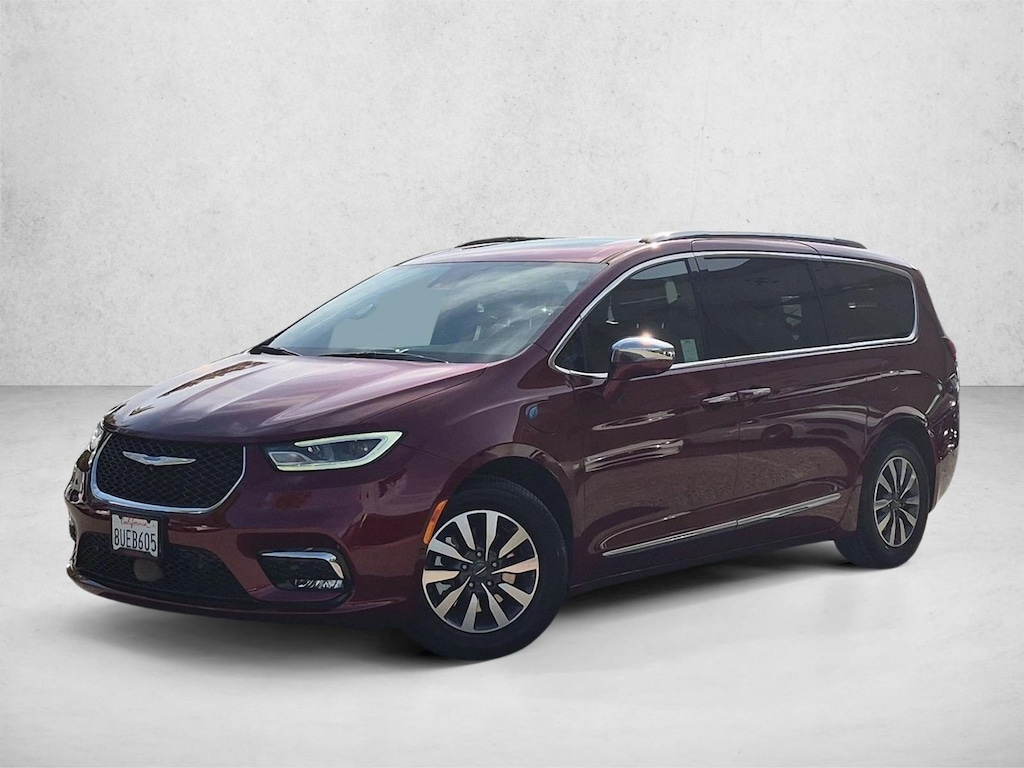 Used 2021 Chrysler Pacifica Limited Van Passenger Van