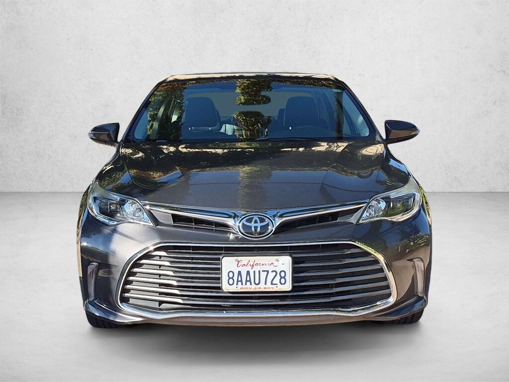 Used 2018 Toyota Avalon XLE Sedan