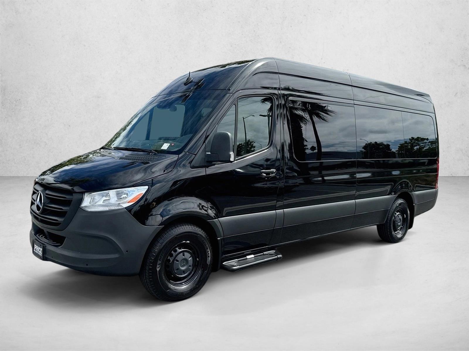  Mercedes-Benz Sprinter Cargo Van
