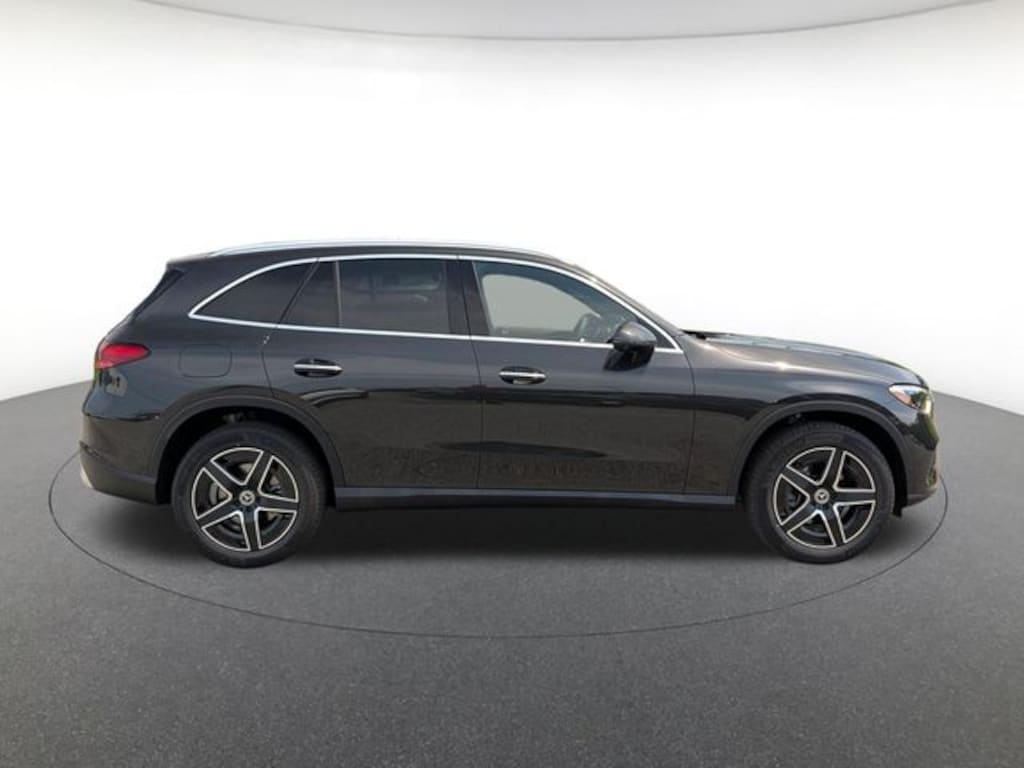 New 2027 Mercedes-Benz GLC 300 4MATIC SUV