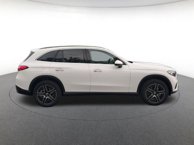 New 2027 Mercedes-Benz GLC 4MATIC SUV