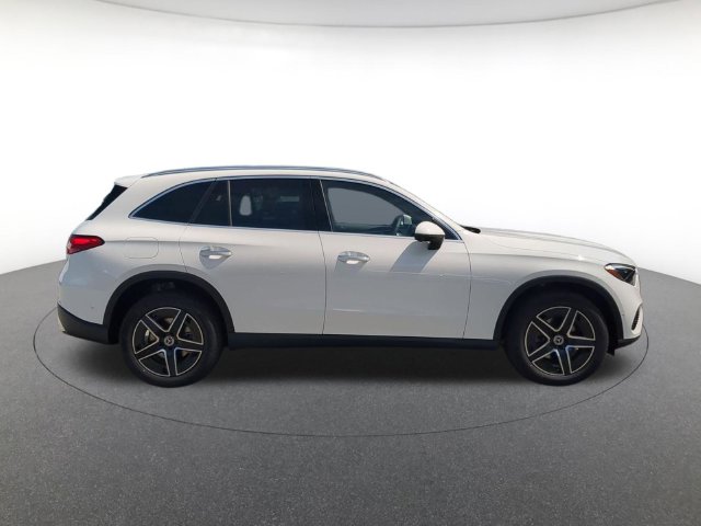 New 2027 Mercedes-Benz GLC 4MATIC SUV
