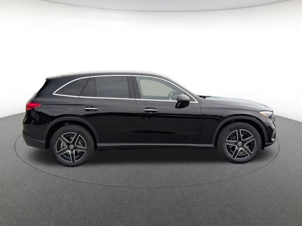 New 2027 Mercedes-Benz GLC 300 4MATIC SUV
