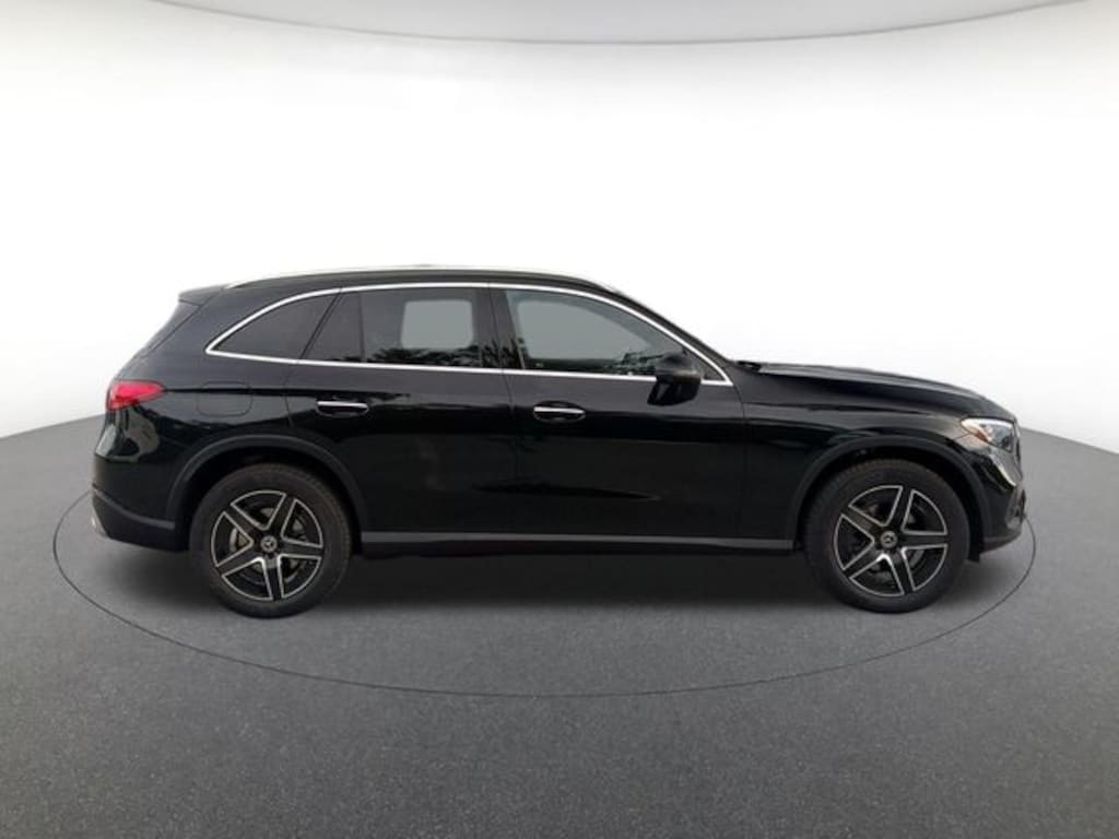 New 2027 Mercedes-Benz GLC 300 4MATIC SUV