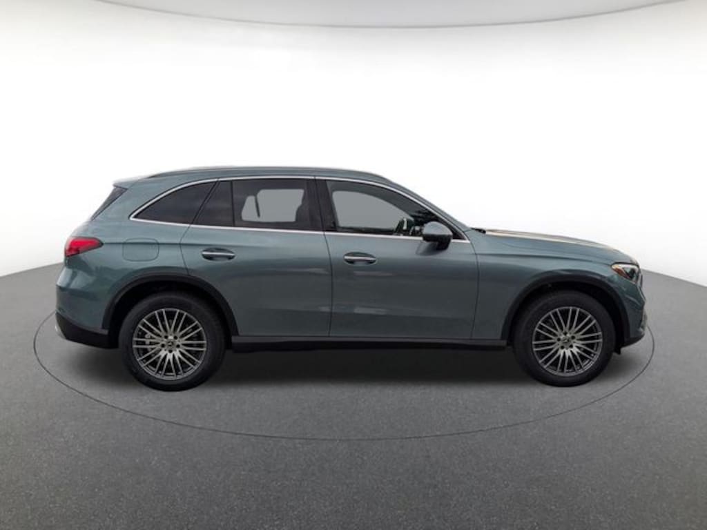 New 2027 Mercedes-Benz GLC 300 4MATIC SUV