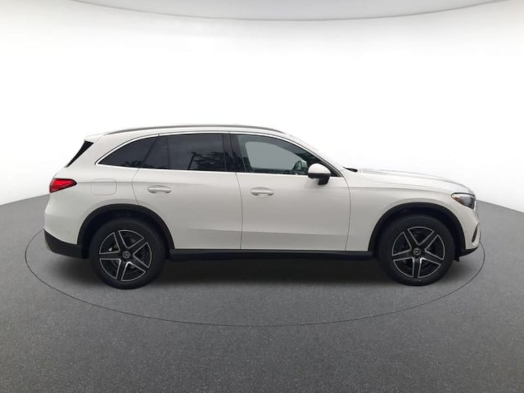 New 2027 Mercedes-Benz GLC 300 4MATIC SUV