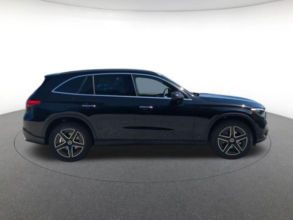 New 2027 Mercedes-Benz GLC 300 4MATIC SUV