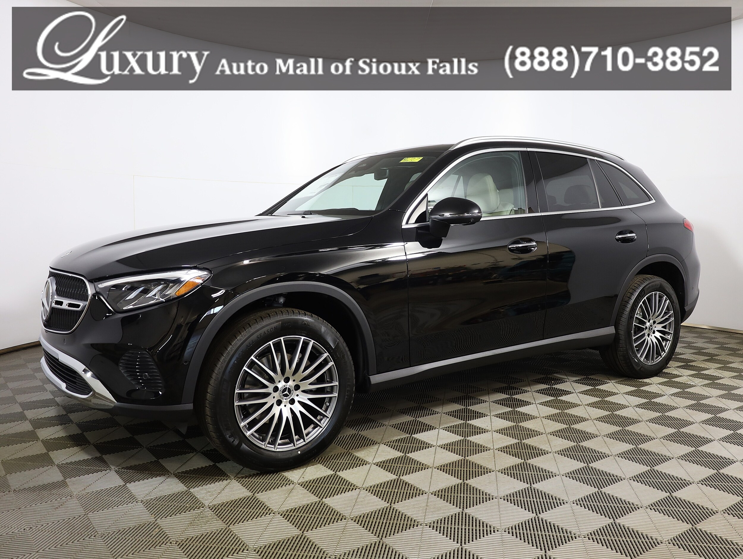 2026 Mercedes-Benz GLC