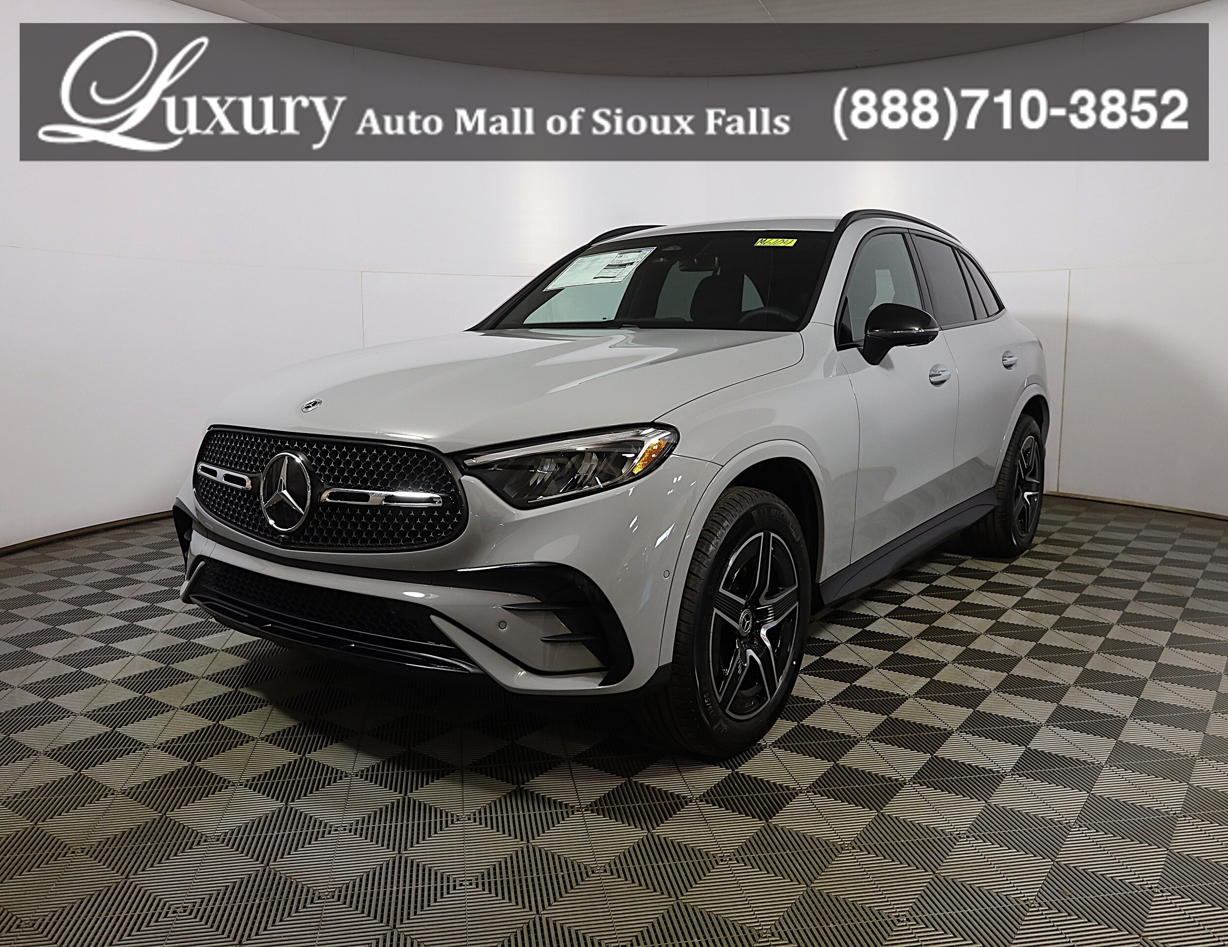 2026 Mercedes-Benz GLC