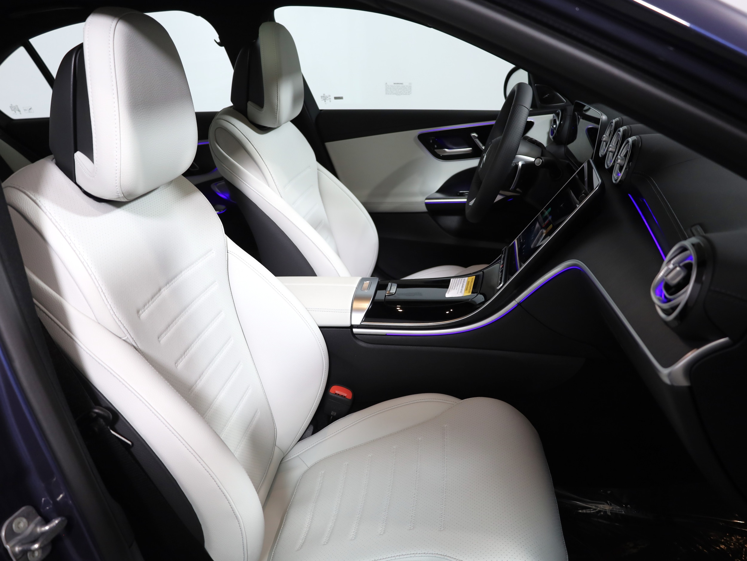 2026 Mercedes-Benz C-Class Sedan C 300 - Photo 18