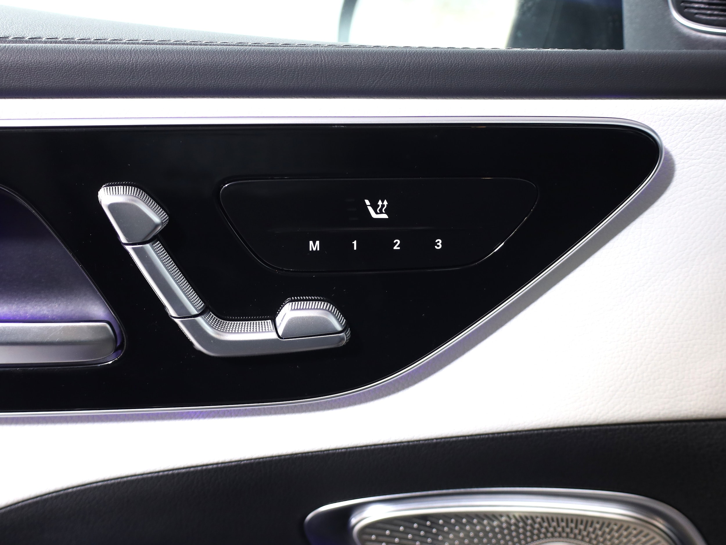 2026 Mercedes-Benz C-Class Sedan C 300 - Photo 8
