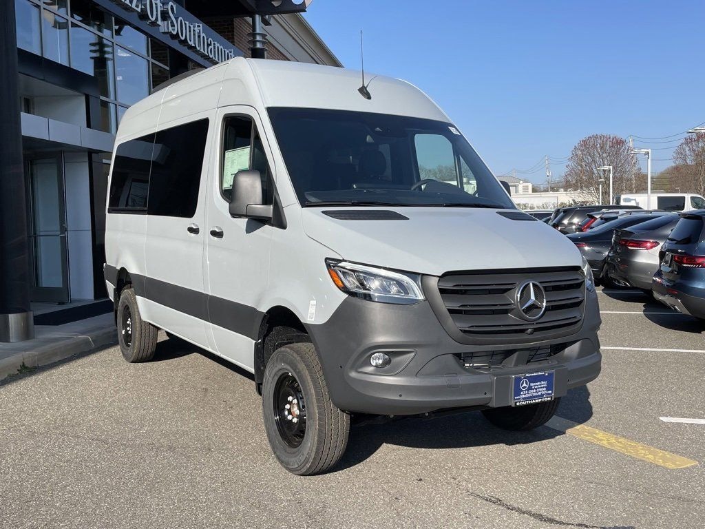 New 2024 Mercedes-Benz Sprinter 2500 Standard Roof 4-Cyl Diesel HO Van