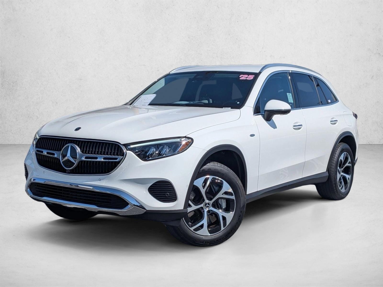 2025 Mercedes-Benz GLC