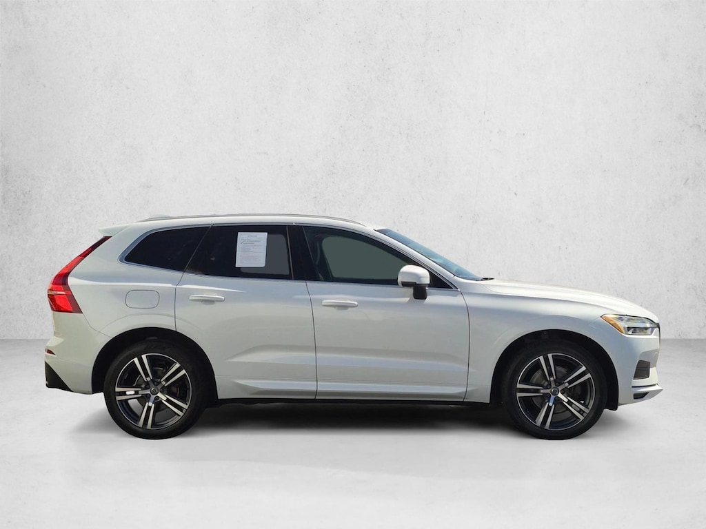 Used 2019 Volvo XC60 T5 Momentum SUV
