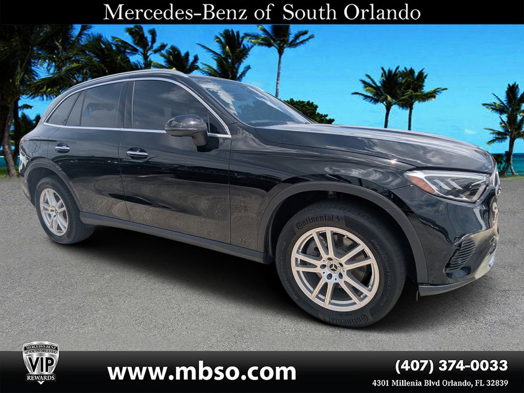 2025 Mercedes-Benz GLC