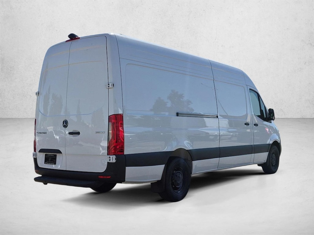 New 2026 Mercedes-Benz Sprinter 2500 2500 High Roof I4 Diesel HO 170" RWD Van Crew Van