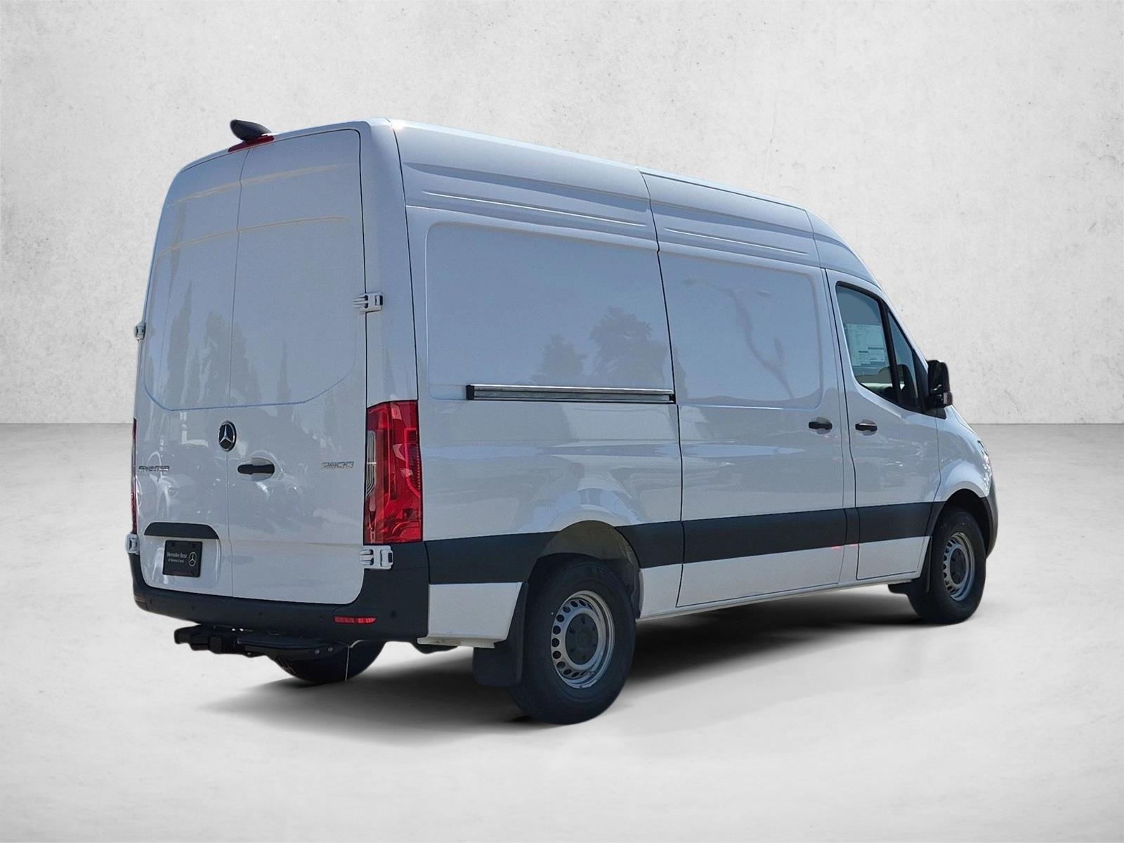 New 2026 Mercedes-Benz Sprinter 2500 2500 Standard Roof I4 Diesel HO 144" RWD Van Crew Van