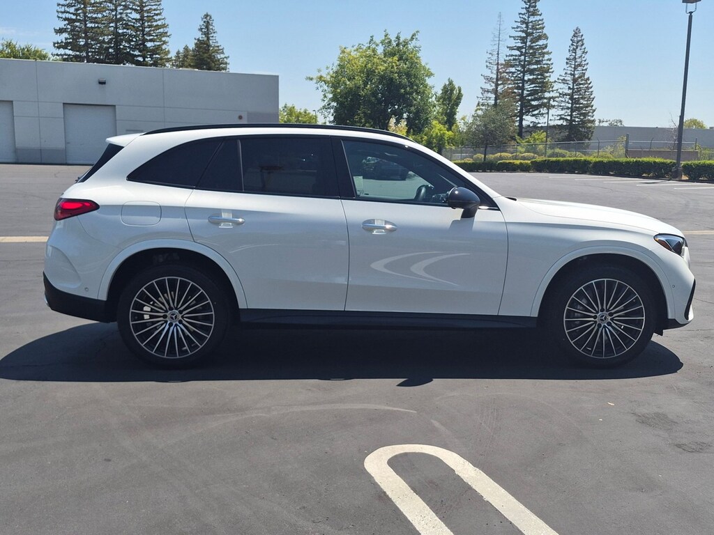 Used 2024 Mercedes-Benz GLC 4MATIC SUV