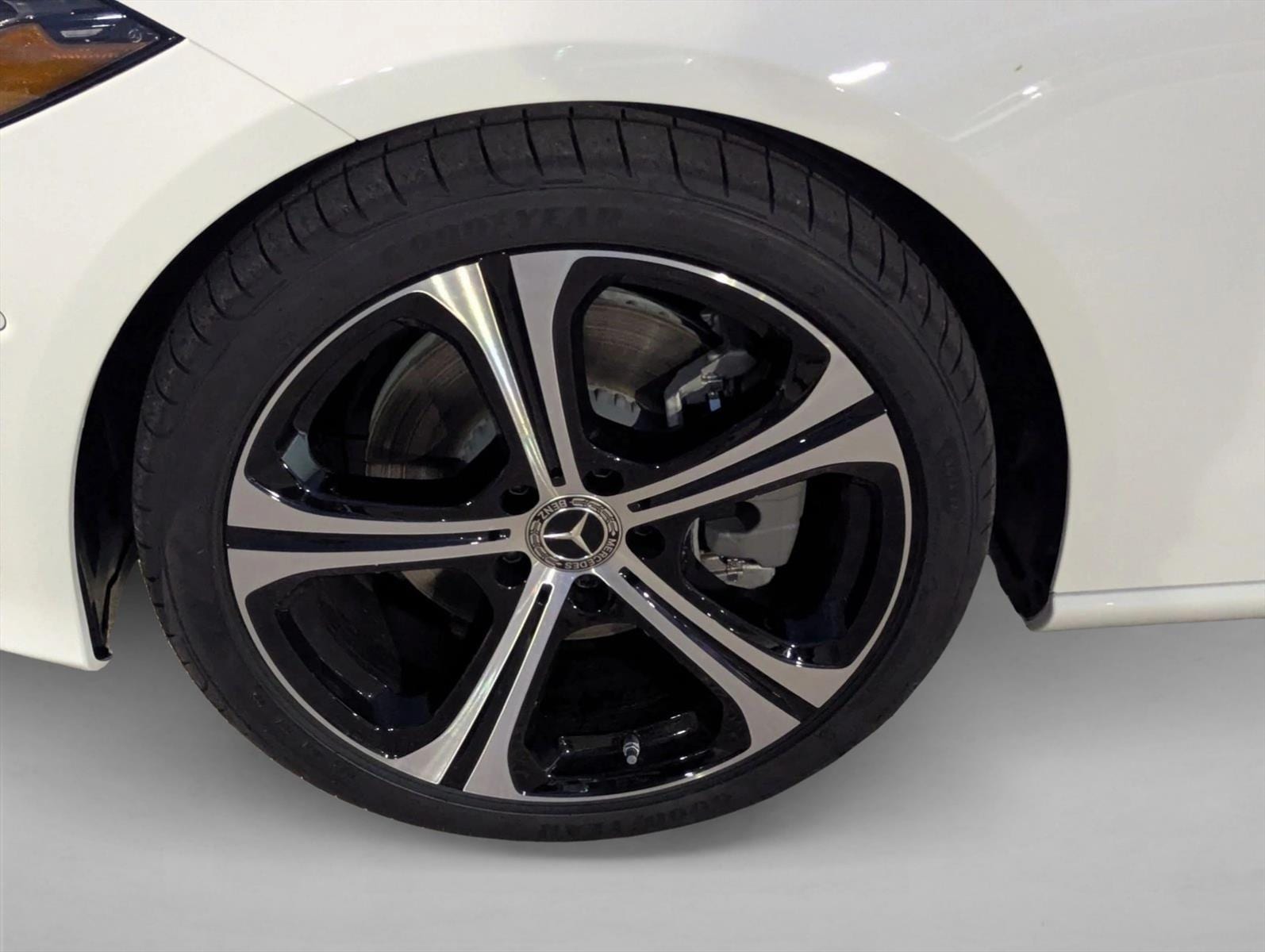 2026 Mercedes-Benz C-Class Sedan C 300 - Photo 9