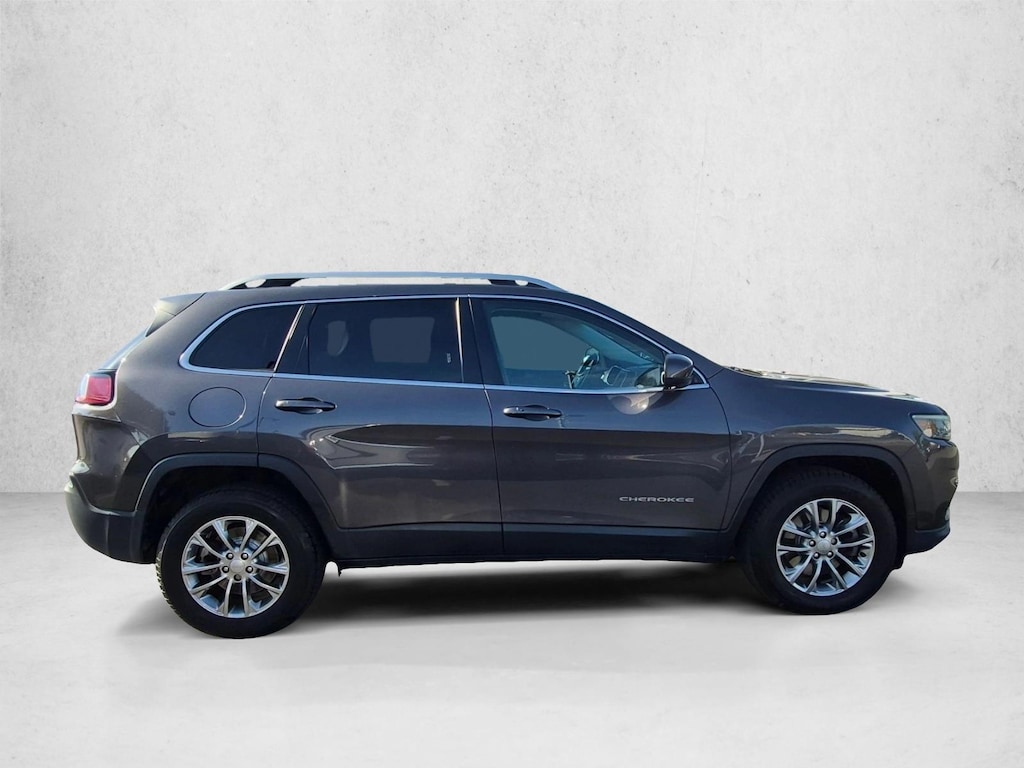 Used 2019 Jeep Cherokee Latitude Plus 4x4 SUV
