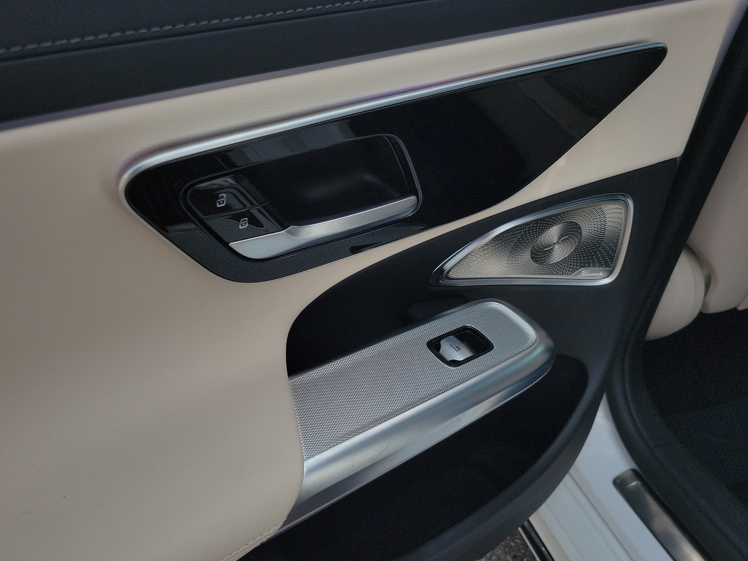 2024 Mercedes-Benz E-Class E450 - Photo 9