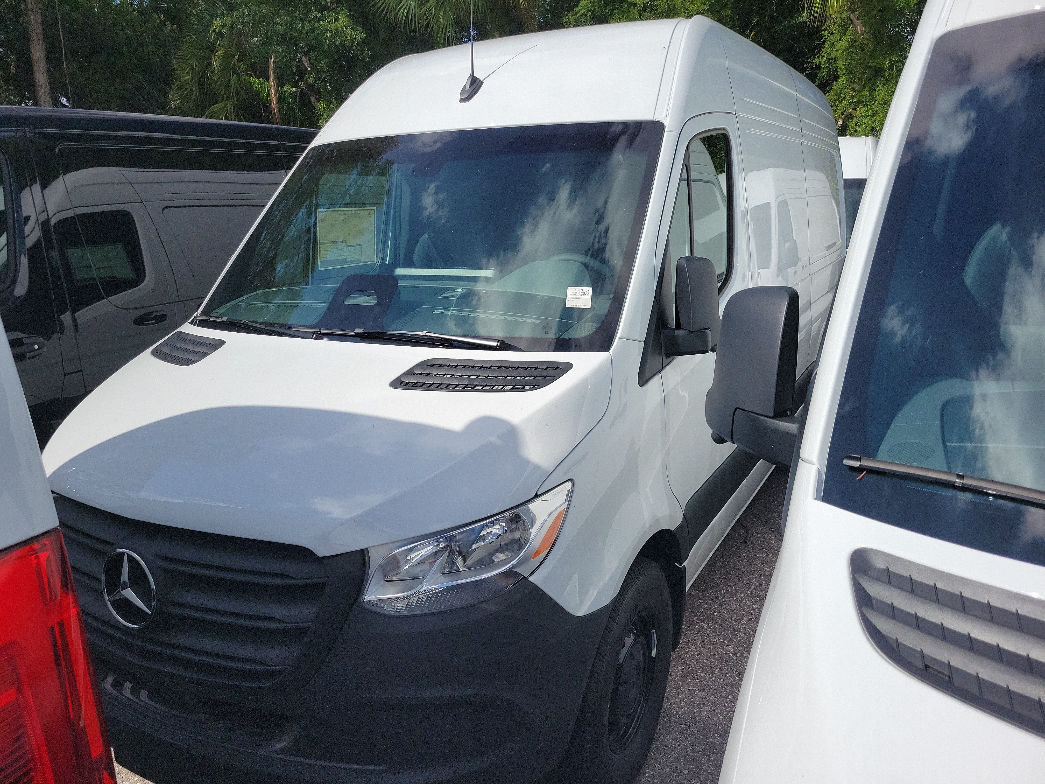 New 2026 Mercedes-Benz Sprinter Cargo Van Cargo 144 WB 2500 Standard Roof I4 Diesel 144 RWD