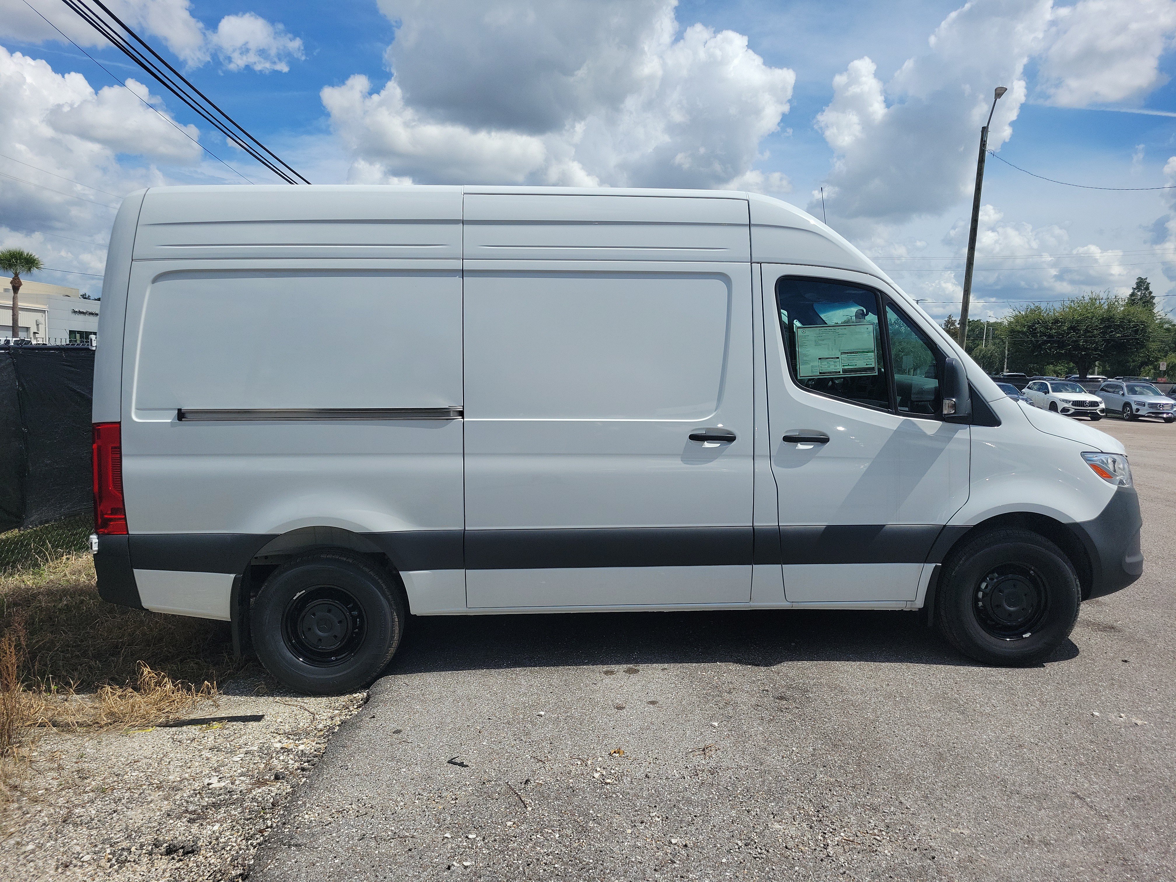  Mercedes-Benz Sprinter Cargo Van