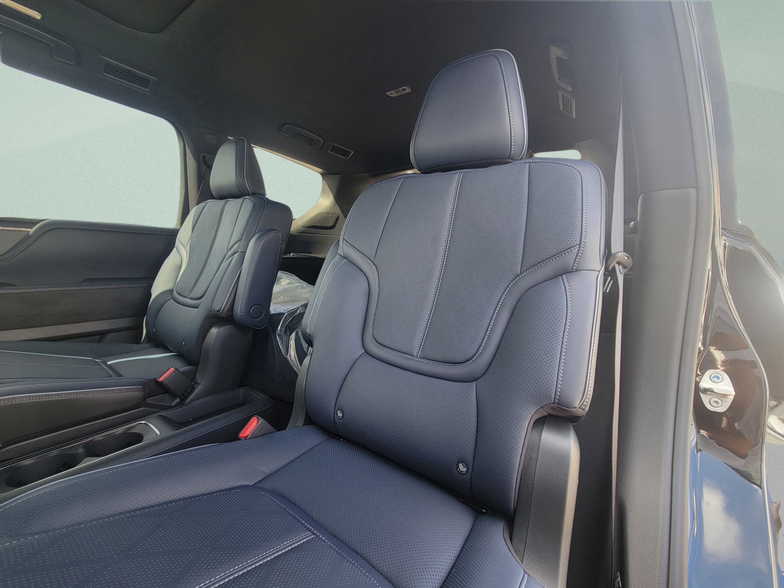 2026 INFINITI QX80 Sport - Photo 10