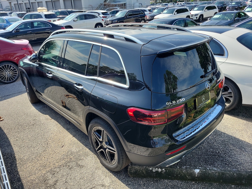New 2026 Mercedes-Benz GLB 250 SUV