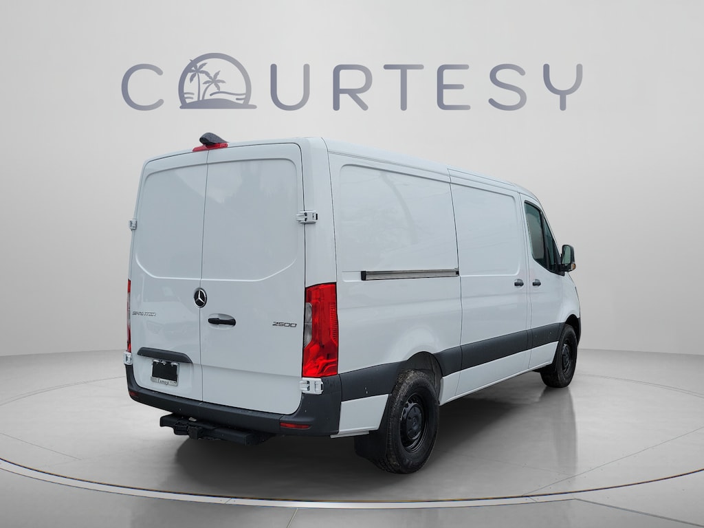 New 2025 Mercedes-Benz Sprinter 2500 Standard Roof 4-Cyl Diesel HO Van Cargo Van