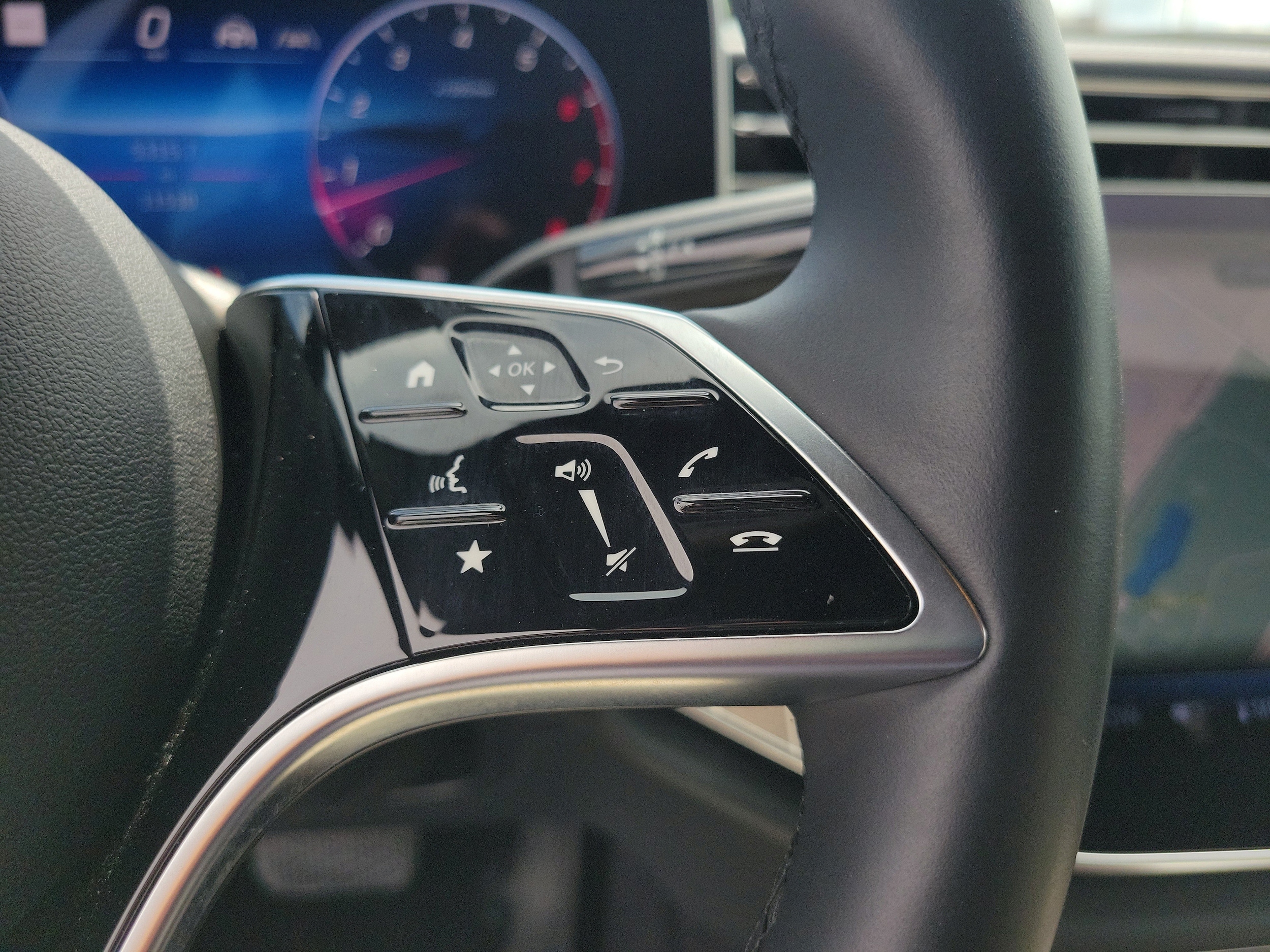 2024 Mercedes-Benz E-Class E450 - Photo 23