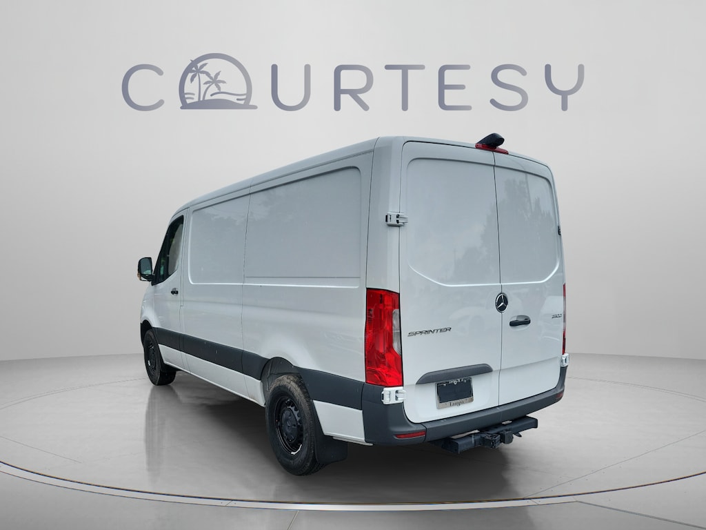 New 2025 Mercedes-Benz Sprinter 2500 Standard Roof 4-Cyl Diesel HO Van Cargo Van