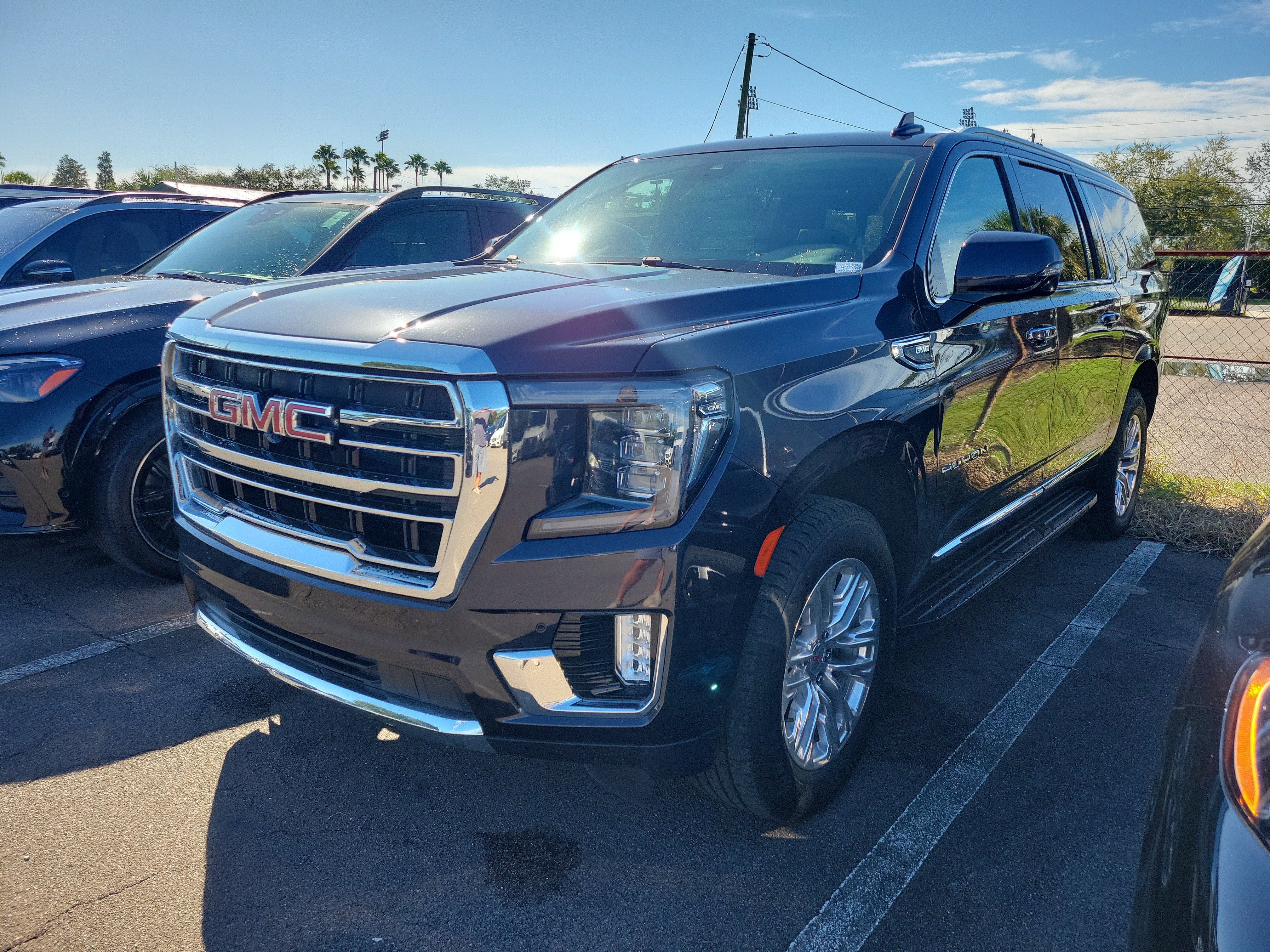 2023 GMC Yukon XL SLT 2WD  SLT