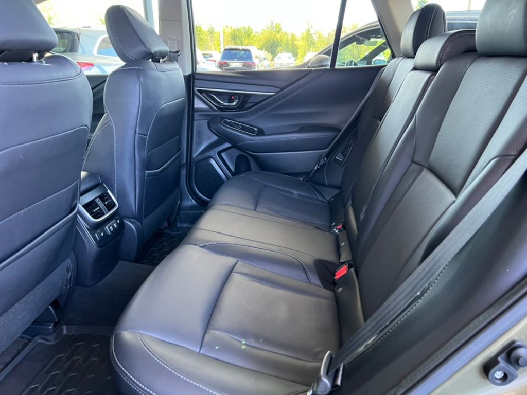 Used 2021 Subaru Outback Limited SUV