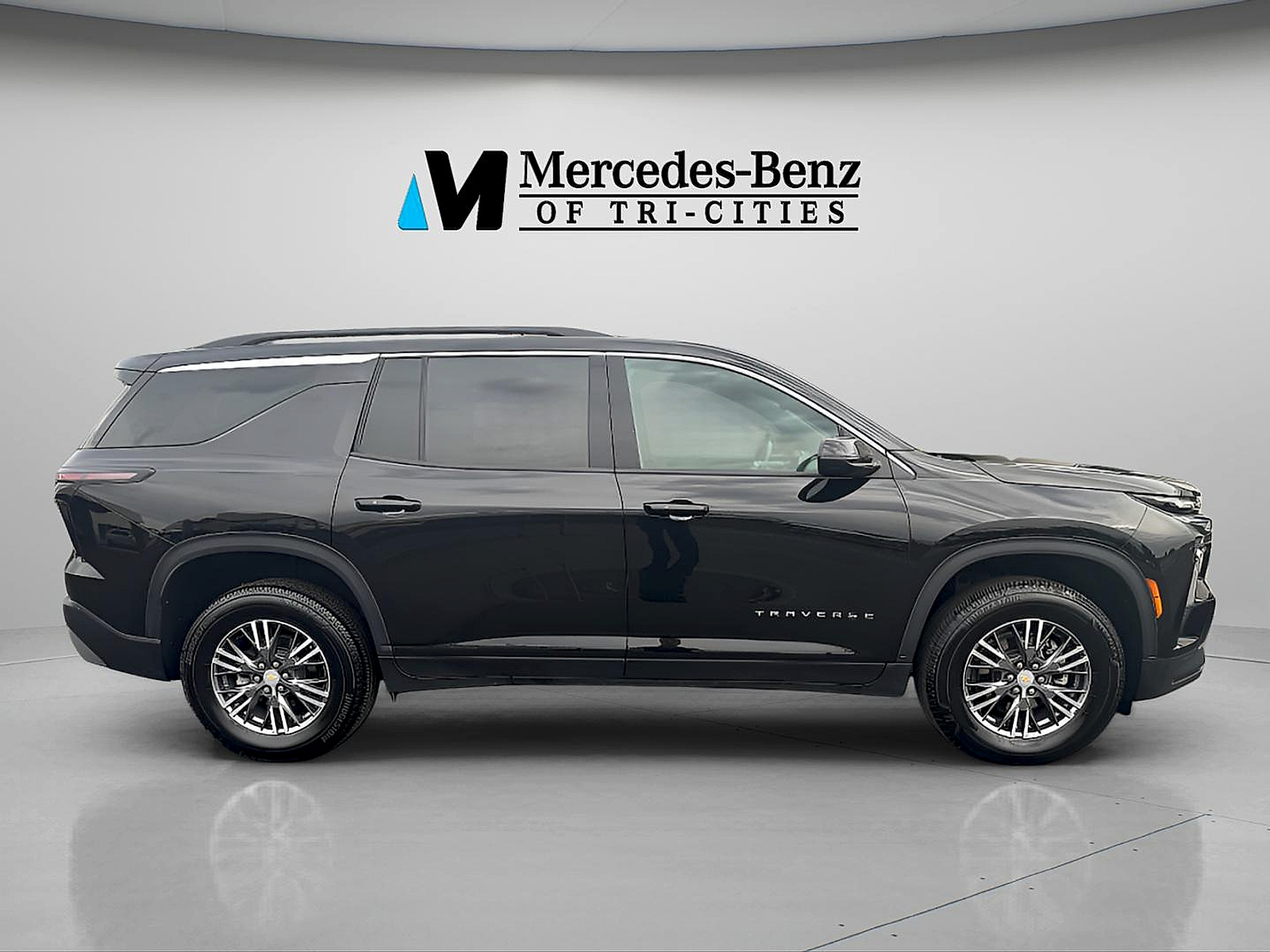 Used 2026 Chevrolet Traverse LT SUV