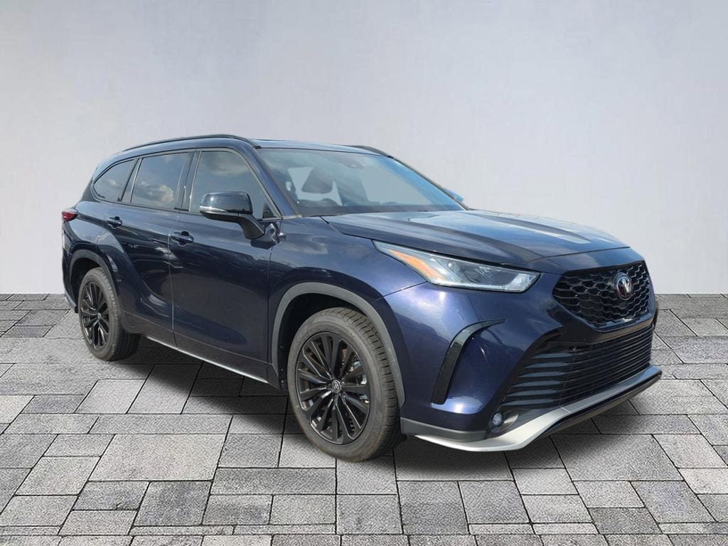 Used 2023 Toyota Highlander XSE SUV