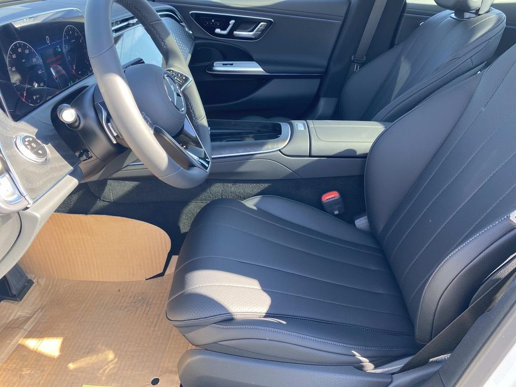 2026 Mercedes-Benz E-Class E350 - Photo 22