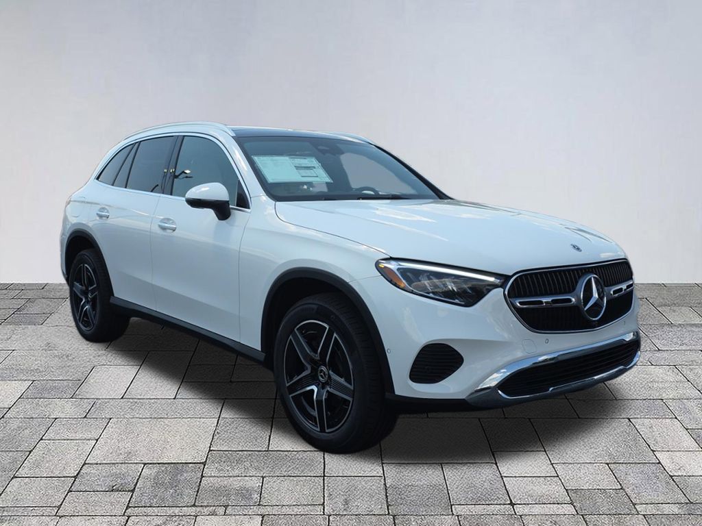 2027 Mercedes-Benz GLC Base