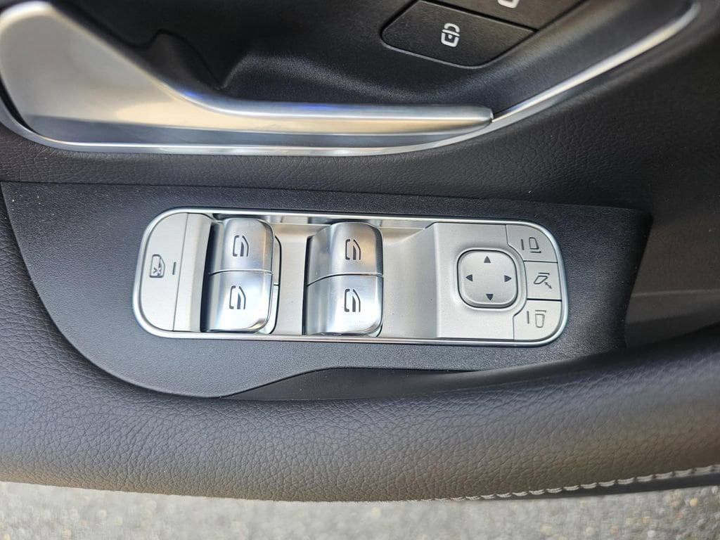 2026 Mercedes-Benz GLS Base - Photo 12